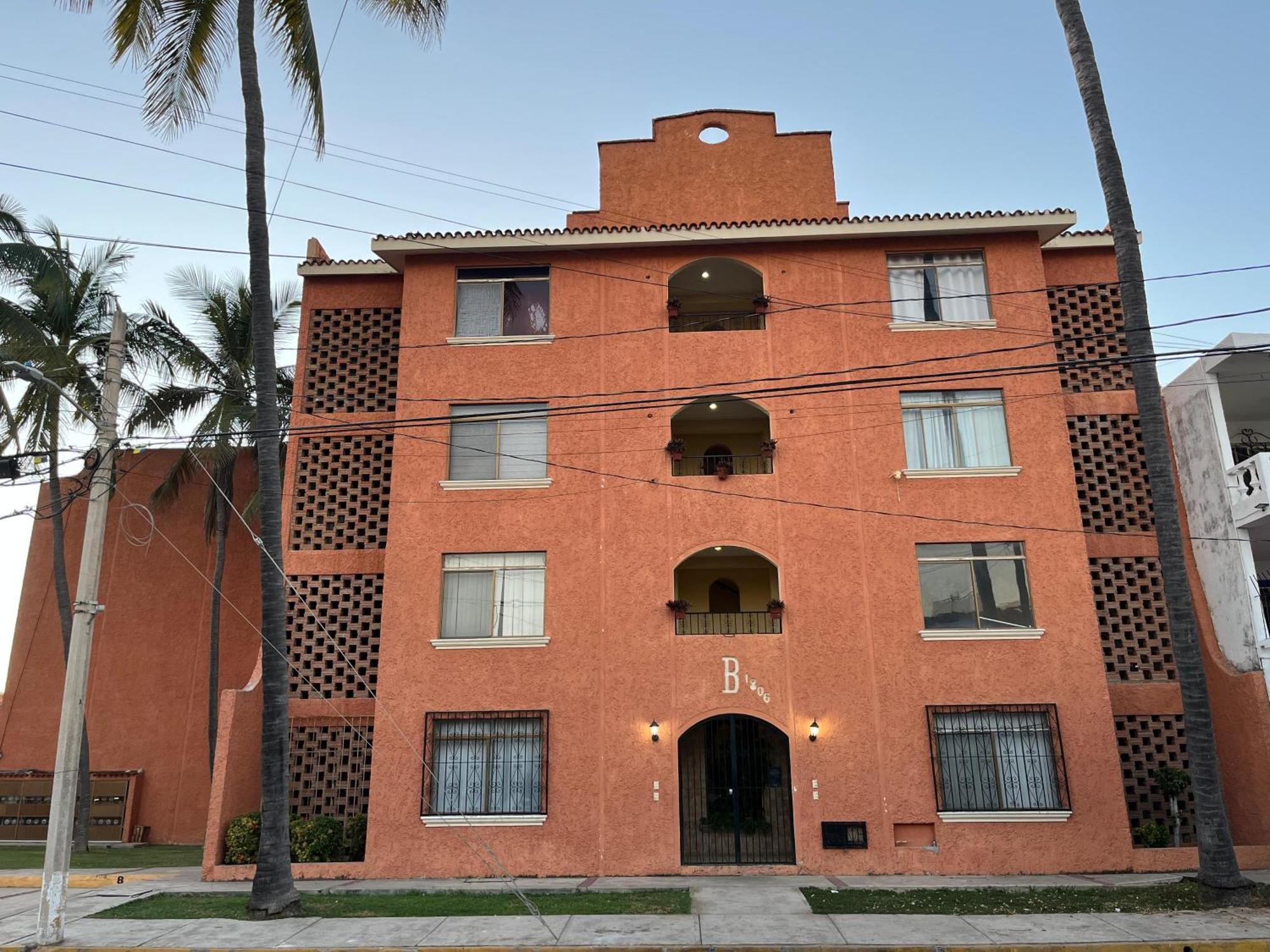 Zona Dorada: Amplio Departamento Para 12 马萨特兰 外观 照片