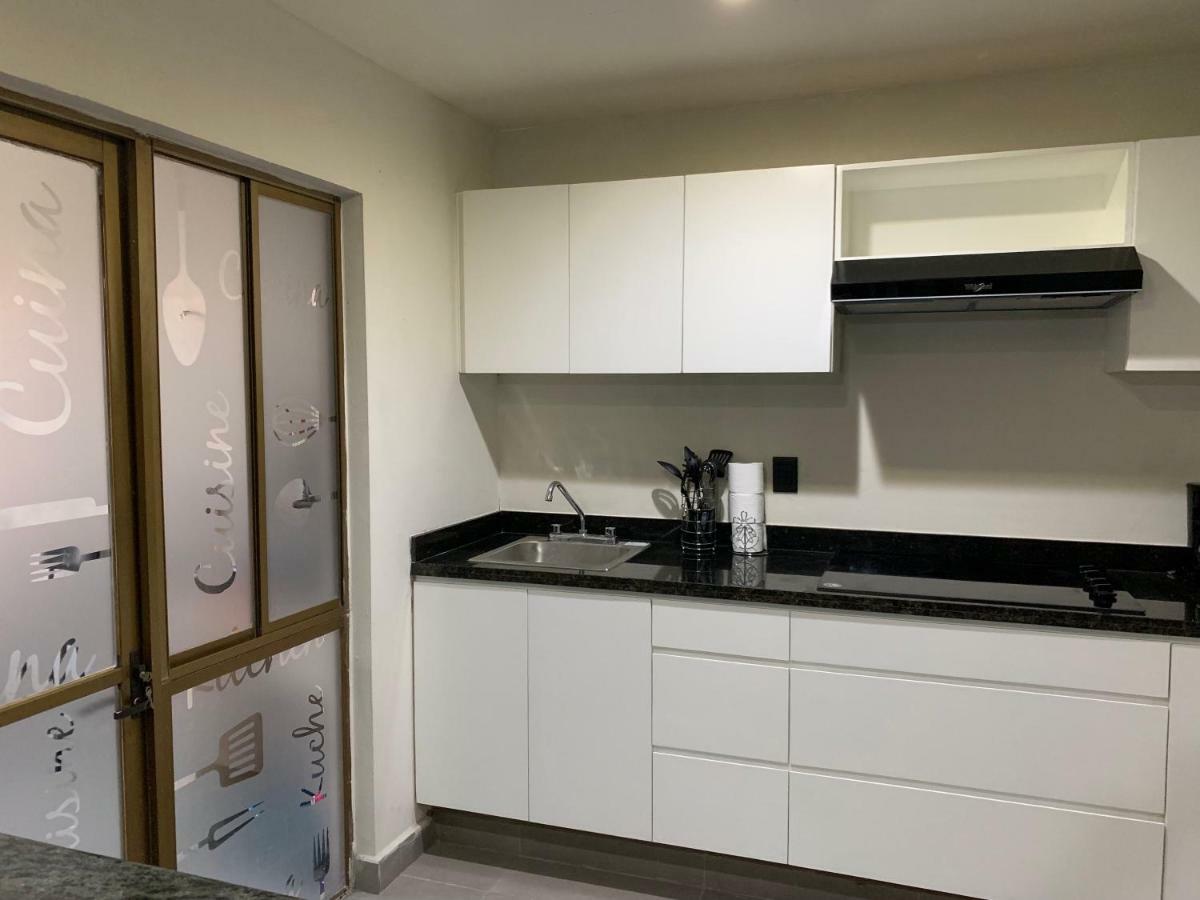 Zona Dorada: Amplio Departamento Para 12 马萨特兰 外观 照片